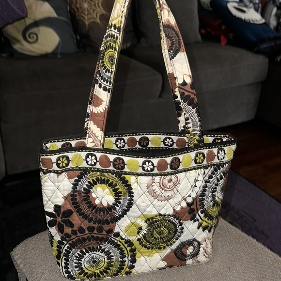 VERÁ BRADEY shoulder purse,EXCELLENT CONDITION AND GREAT COLORS - Picture 2 of 5